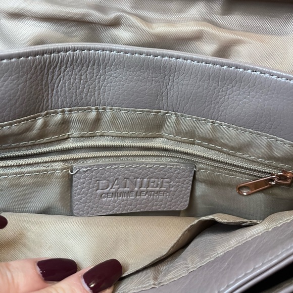 <SOLD> DANIER Genuine Leather Purse - Picture 3 of 9